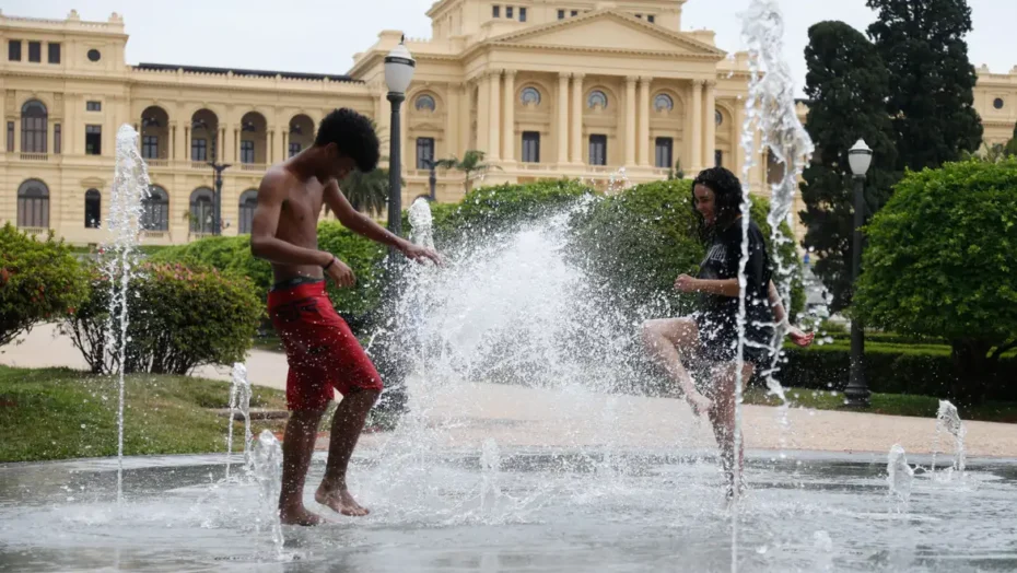 Onda de calor pode chegar até 44 Cº. Foto: Paulo Pinto/Agência Brasil