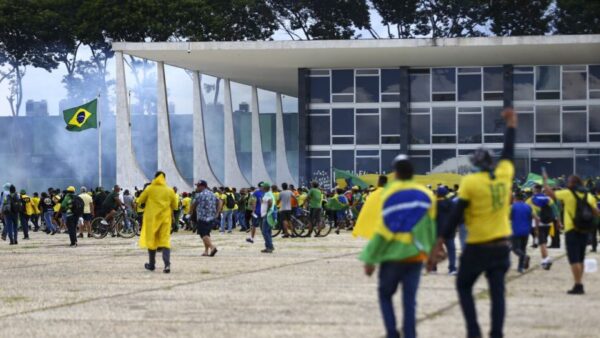 PGR pede ao STF que oficiais da PMDF fiquem detidos em unidades militares diferentes. Foto: Marcelo Camargo/Agência Brasil. reu golpe