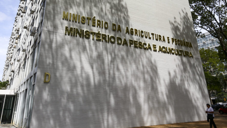 Brasília (DF), 10/04/2023 Fachada do ministério da Agricultura e Pecuária e do ministério da Pesca e Aquicultura. azeite
