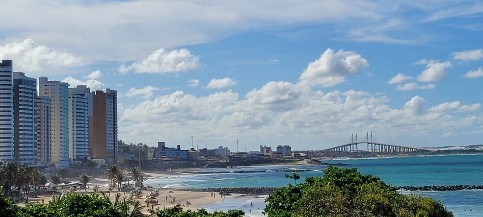 Areia Preta tem trecho impróprio para banho, de acordo com Boletim da Balneabilidade — Foto: Igor Jácome/g1