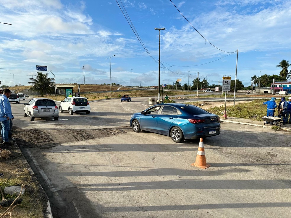 Interdição no acesso à Ponte Newton Navarro em Natal — Foto: STTU/Divulgação