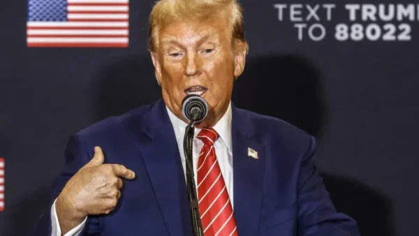 Trump faz campanha em aniversário da invasão ao Capitólio - Foto: Foto: Tannen Maury/AFP
