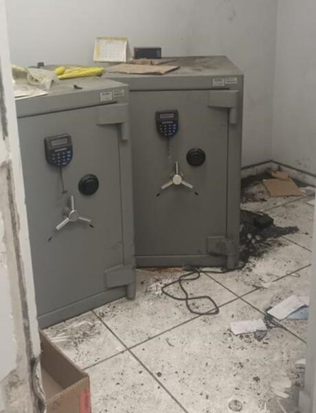 Criminosos arrombaram cofre com maçarico, em agência bancária do RN — Foto: Cedida