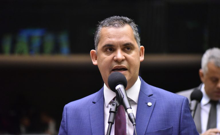 Plenário – Sessão Deliberativa. Dep. Gilson Daniel (PODE - ES)