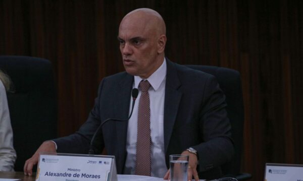 Brasília (DF) 22/11/2023 - O presidente do Tribunal Superior Eleitoral (TSE), Alexandre de Moraes participa da abertura do seminário Desinformação nas Eleições: abordagens do Brasil e da União Europeia
Foto: José Cruz/Agência Brasil