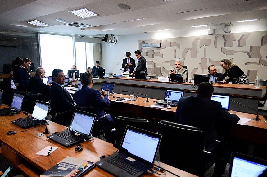 Mesa:
presidente da CSP, senador Sérgio Petecão (PSD-AC);
senador Jorge Kajuru (PSB-GO).