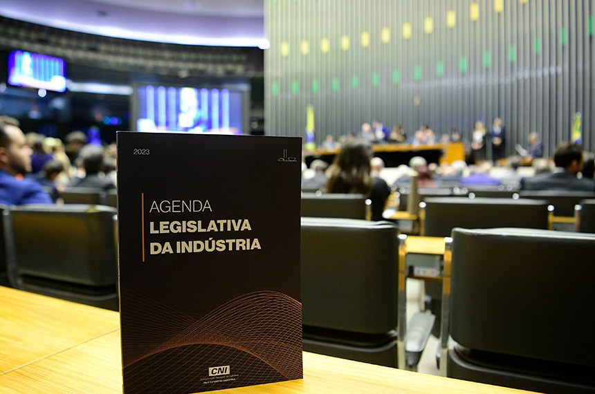 Mesa:
deputado Arnaldo Jardim (Cidadania - SP);
deputado  José Guimarães (PT- CE);
Primeiro Vice-Presidente da Câmara dos deputados, deputado Marcos Pereira (Republicanos-SP);
Presidente da Confederação Nacional da indústria, Robson Andrade;
senador Fabiano Contanato (PT-ES);
senador Eduardo Gomes (PL-TO).