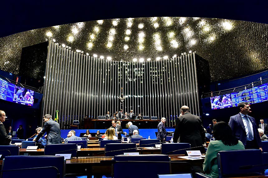 Mesa:
senador Giordano (MDB-SP);
senador Flávio Bolsonaro (PL-RJ);
presidente do Senado Federal, senador Rodrigo Pacheco (PSD-MG);
senador Romário (PL-RJ);
secretário-geral da Mesa do Senado Federal, Gustavo A. Sabóia Vieira.