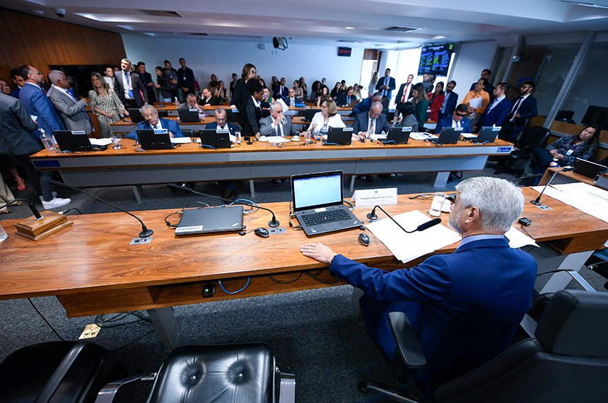 Bancada:
senadora Leila Barros (PDT-DF);
senador Jayme Campos (União-MT), em pronunciamento;
senador Rogerio Marinho (PL-RN);
senador Izalci Lucas (PSDB-DF);
senadora Zenaide Maia (PSD-RN);
senador Paulo Paim (PT-RS);
senadora Damares Alves (Republicanos-DF);
senador Carlos Viana (Podemos-MG).