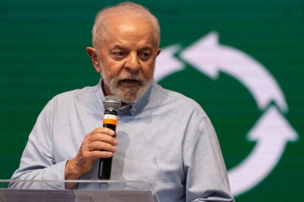 lula Depois de acordo entre governo e Parlamento, o projeto de lei irá substituir a medida provisória da reoneração da folha |