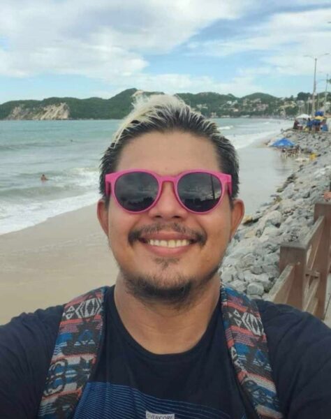 Corpo do professor Arisson Brito foi encontrado no calçadão de Ponta Negra na noite de sábado (24) — Foto: Arquivo da família