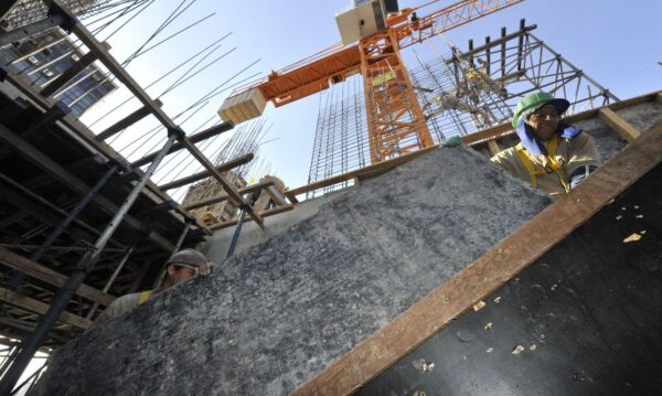 indústrias; fábricas,Obras de construção do edifício sede do SENAI, construção civil