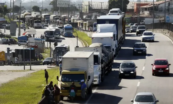 Primeiro prazo para exame toxicológico de motoristas vence neste mês | Foto: Thomaz Silva/Agência Brasil