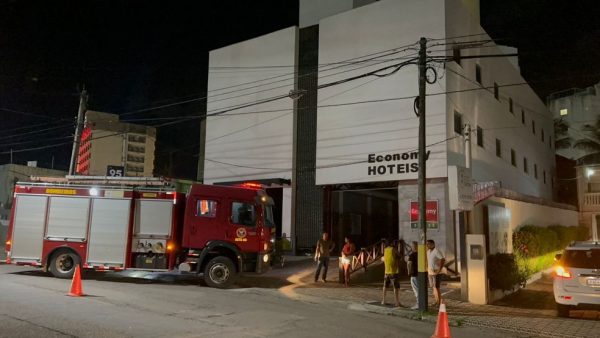 Incêndio atinge apartamento em hotel na Zona Sul de Natal — Foto: Cedida