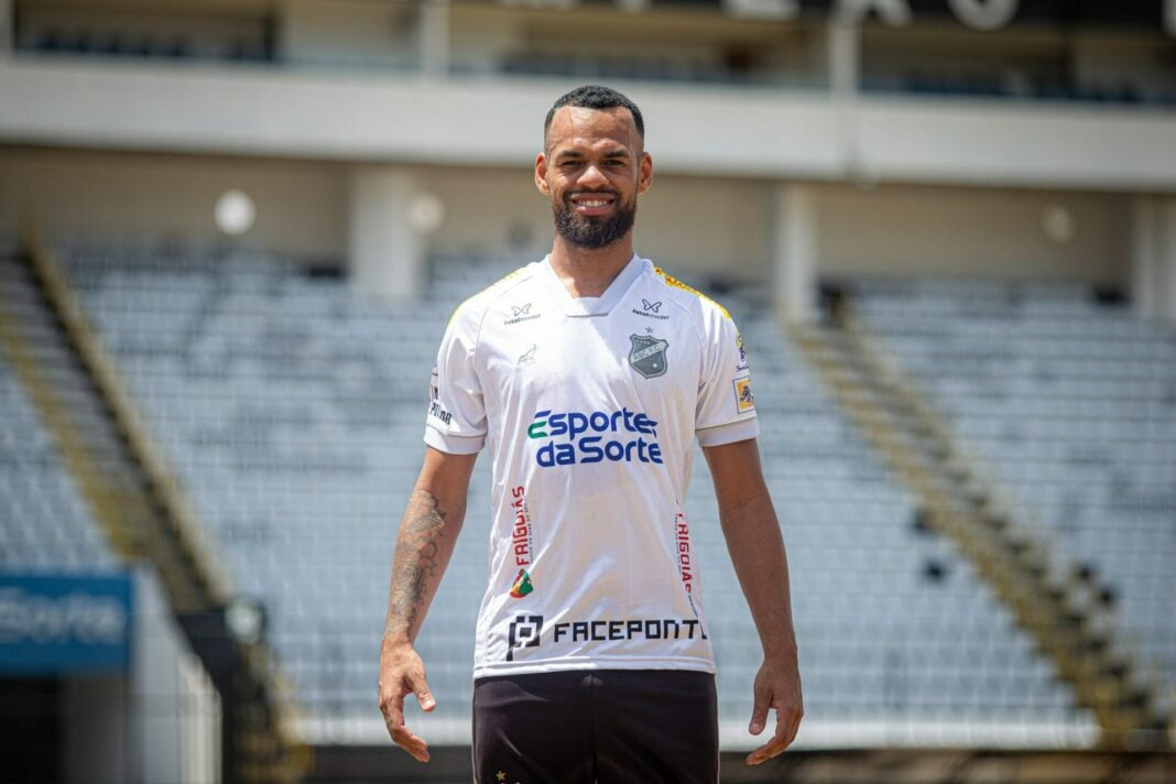 Zagueiro Wesley Santos