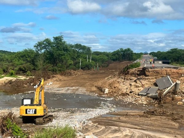 Construção de desvio na BR-304, em Lajes, no interior do Rio Grande do Norte RN — Foto: Vinícius Marinho/Inter TV Cabugi