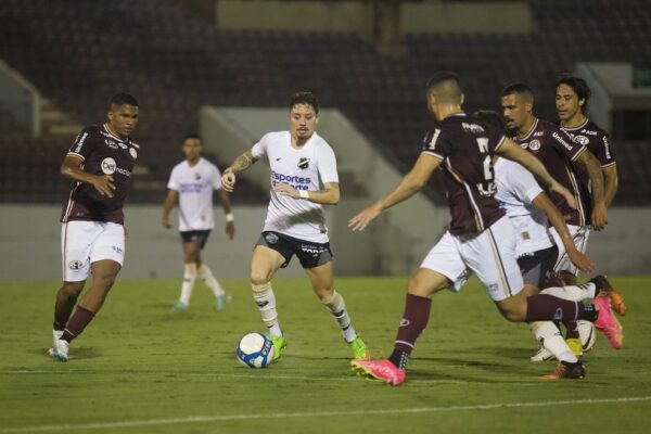 Adryan participou de apenas dois jogos do ABC na Série C — Foto: Rennê Carvalho/ABC