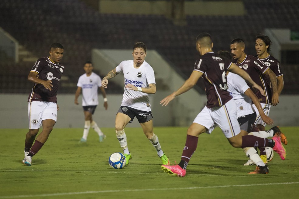 Adryan participou de apenas dois jogos do ABC na Série C — Foto: Rennê Carvalho/ABC