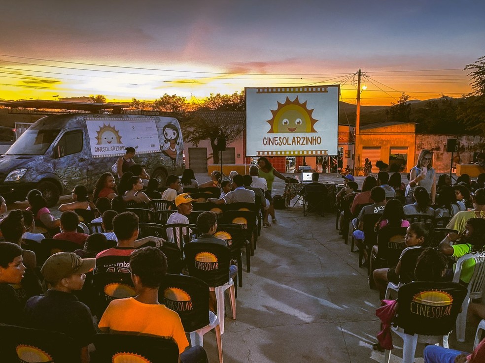 Cinesolarzinho: cinema a céu aberto — Foto: Pedro Cerqueira