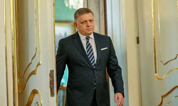 Premiê da Eslováquia Robert Fico
25/10/2023 REUTERS/Radovan Stoklasa