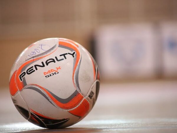 Bola de futsal — Foto: Daniel Silva/Banlek/ARQUIVO