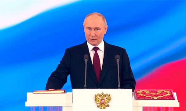 Vladimir Putin durante posse em Moscou
7/5/2024 Kremlin.ru/Divulgação via REUTERS