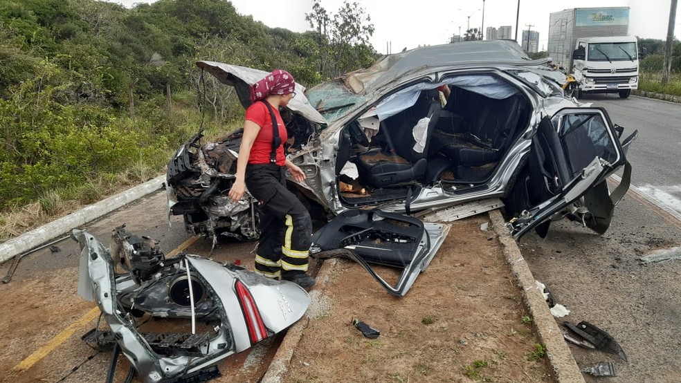 Acidente aconteceu na Rota do Sol, entre Natal e Parnamirim, na região metropolitana — Foto: Sérgio Henrique Santos/Inter TV Cabugi