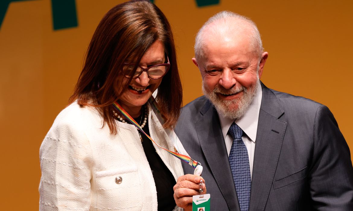 Rio de Janeiro (RJ) 19/06/2024 – O presidente da República, Luiz Inácio Lula da Silva, na cerimônia de posse da presidente da Petrobras, Magda Chambriard, no Cenpes. Foto: Fernando Frazão/Agência Brasil