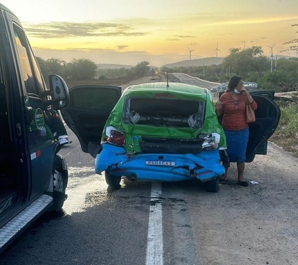 Acidente aconteceu na BR-304 em Lajes — Foto: Redes sociais