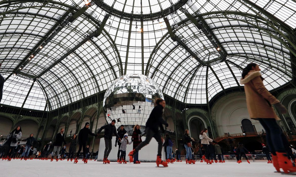 Grand Palais em Paris
26/12/2019   REUTERS/Gonzalo Fuentes
