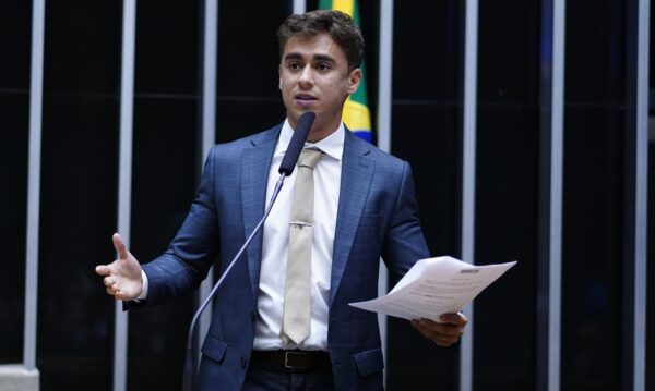 Brasília (DF) - O deputados, Nikolas Ferreira (PL - MG), discursa na tribuna da Camara dos Deputados durante sessāo deliberativa
Foto: Pablo Valadares/Câmara dos Deputados