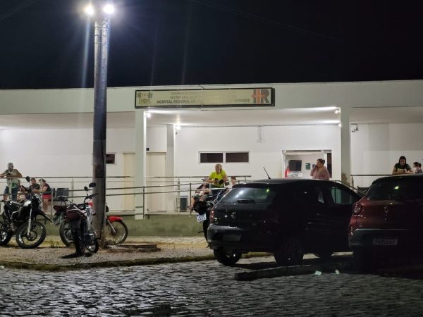 Suspeito segue internado no Hospital Regional de Pau dos Ferros (Arquivo) — Foto: Igor Jácome/g1